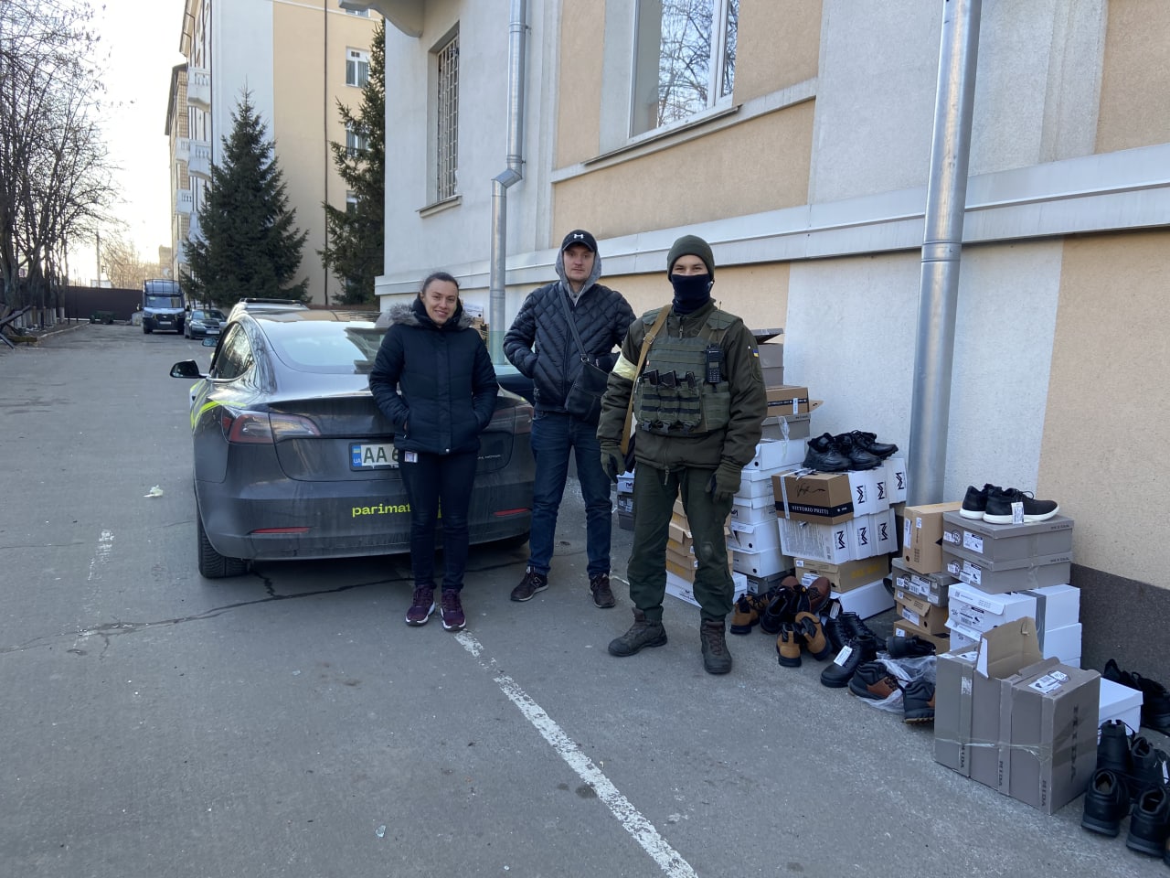 Parimatch Tech volunteers donate ammunition to the Territorial Defence